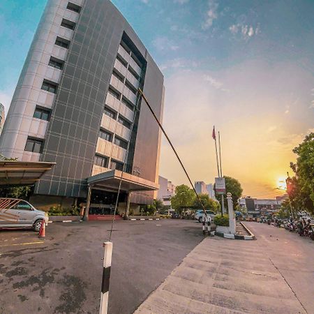 Giia Sanno Hotel Pluit Джакарта Экстерьер фото