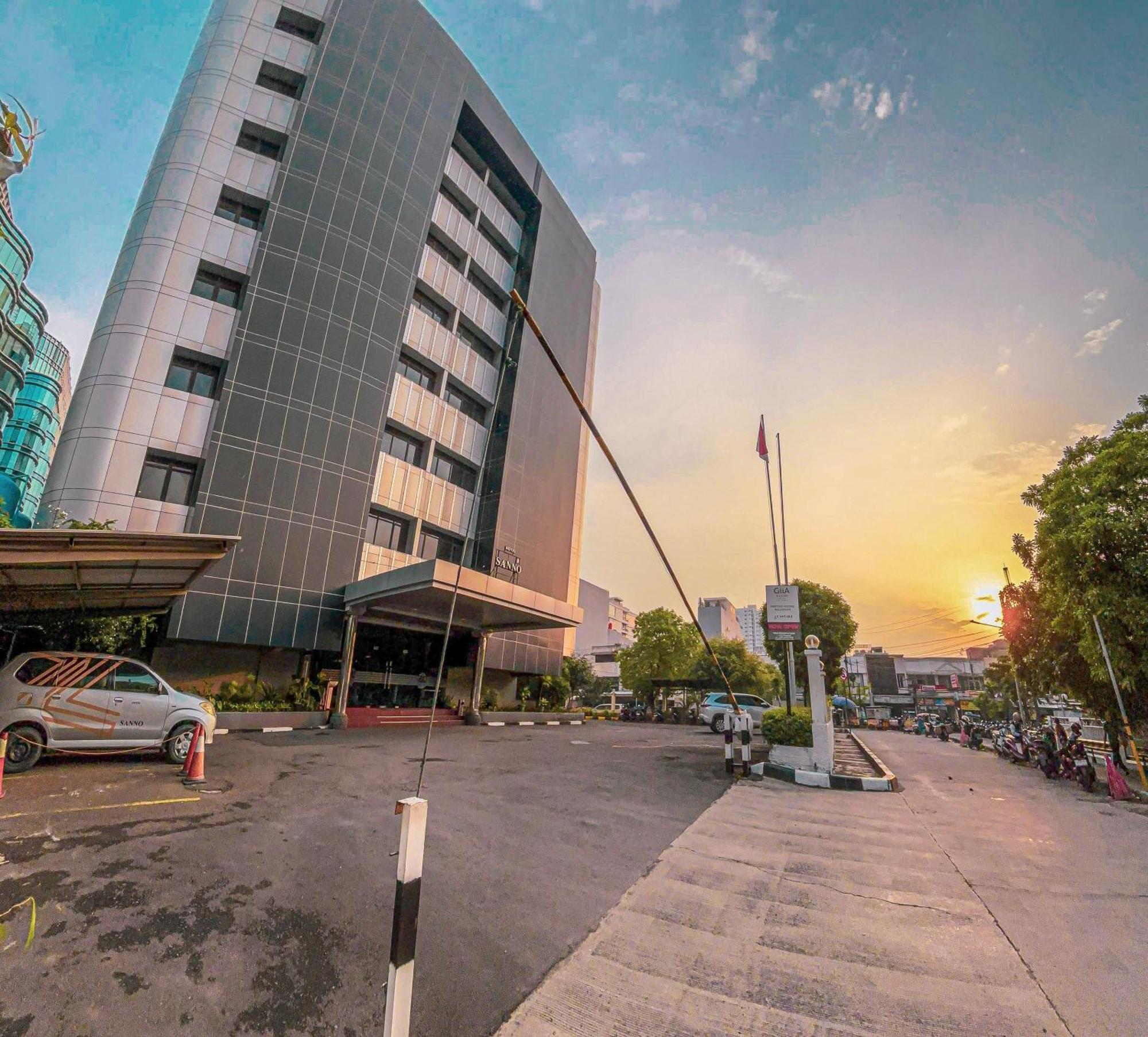 Giia Sanno Hotel Pluit Джакарта Экстерьер фото