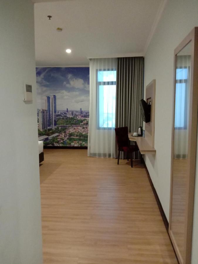Giia Sanno Hotel Pluit Джакарта Экстерьер фото